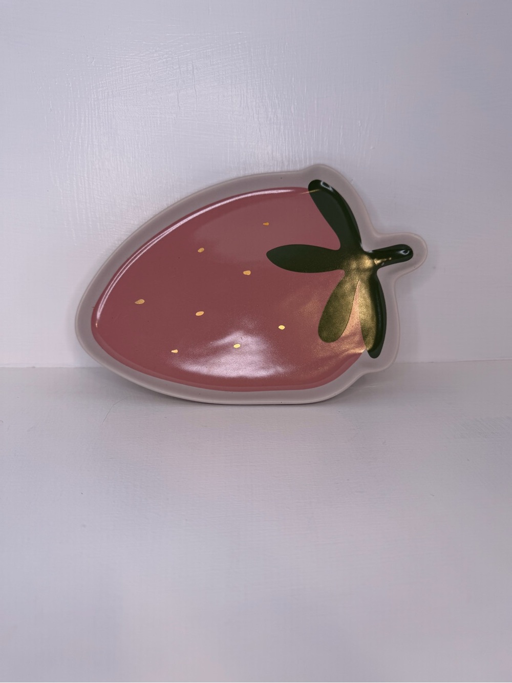 H&M Pink Strawberry Shaped Ceramic Plate with Green Leaf Accent